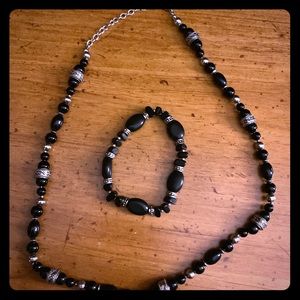 Black and Silver Jewelry Set